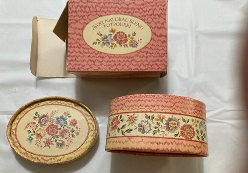 Avon potpourri container - avon, box
